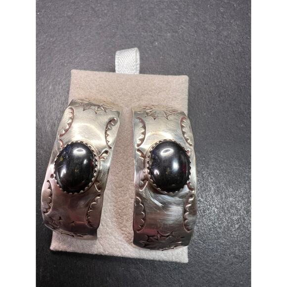 Vintage Sterling Silver Hematite Wide Band Post Earrings Southwestern Handmade - Picture 2 of 13